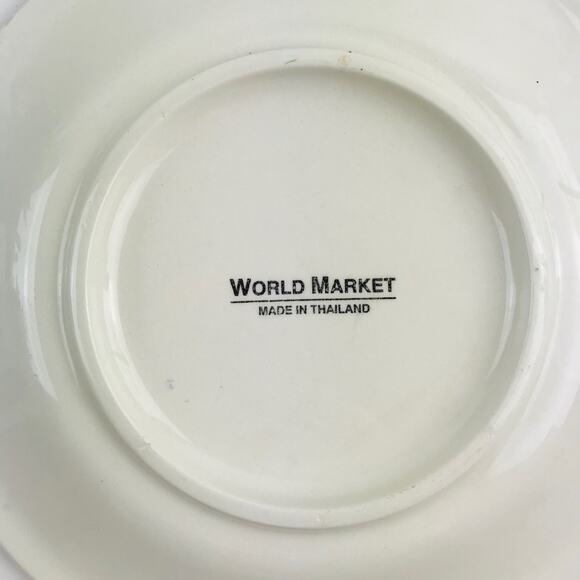 4 World Market 8” Plates Snowman Sleigh Thailand Santa Tree Christmas Ceramic - Picture 7 of 12